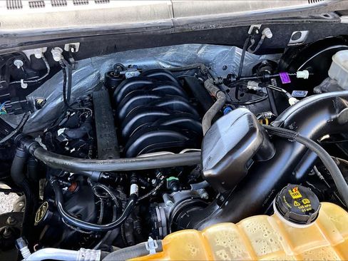 Used 2017 Ford F150 XLT w/ Equipment Group 301A Mid RWD image 33