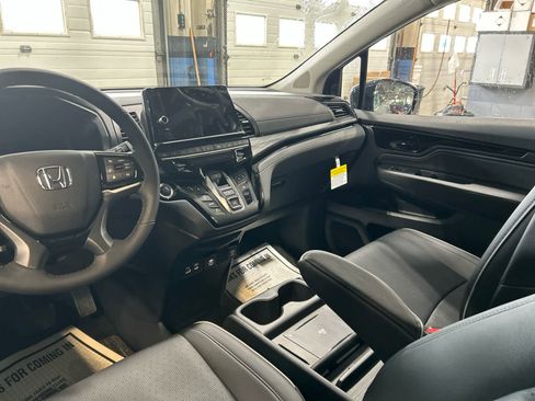 New 2026 Honda Odyssey Elite image 4