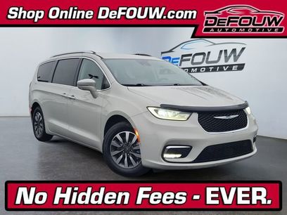 Used 2021 Chrysler Pacifica Touring-L
