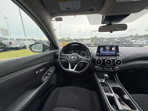 Used 2021 Nissan Sentra SV FWD image 8