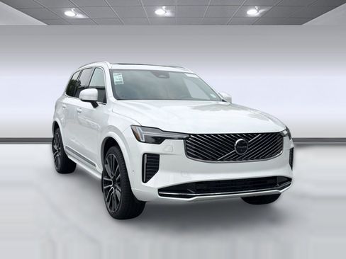 New 2026 Volvo XC90 B6 Plus w/ Protection Package AWD/4WD image 7