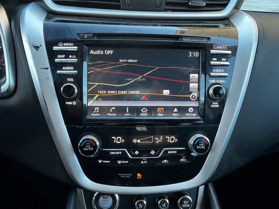 Used 2016 Nissan Murano Platinum w/ Platinum Technology Package FWD image 12