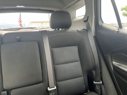 Used 2024 GMC Terrain SLE FWD image 37