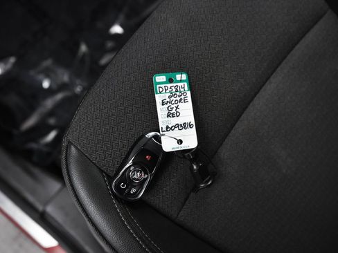 Used 2020 Buick Encore GX Preferred w/ Cold Weather Comfort Package image 23