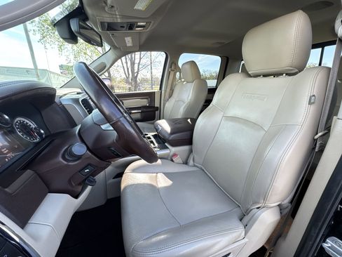Used 2013 RAM 1500 Laramie w/ Convenience Group image 11