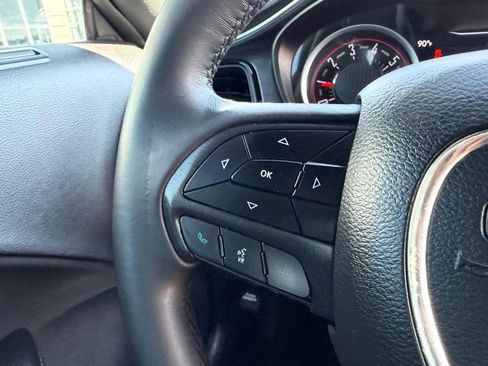 Used 2017 Dodge Challenger R/T RWD image 11