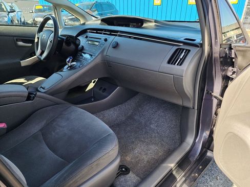 Used 2010 Toyota Prius FWD image 25