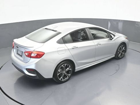 Used 2019 Chevrolet Cruze LT w/ RS Package FWD image 44