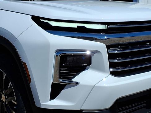 New 2026 Chevrolet Traverse LT w/ Sun and Wheel Package image 8