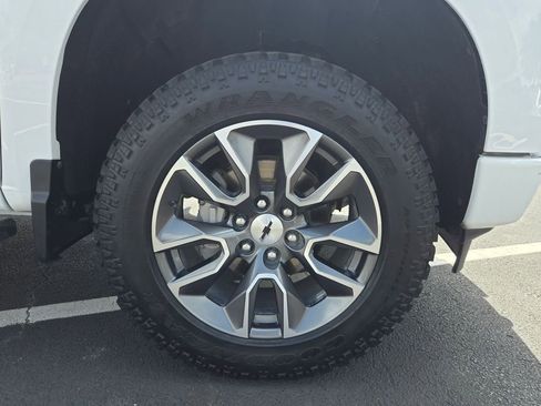 Used 2022 Chevrolet Silverado 1500 RST AWD/4WD image 27