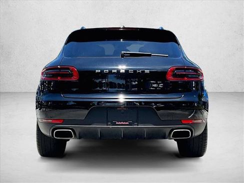 Used 2017 Porsche Macan AWD/4WD image 4