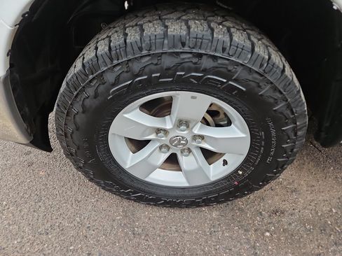 Used 2023 RAM 1500 Classic SLT w/ Electronics Group AWD/4WD image 27