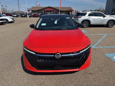 New 2026 Nissan Sentra SR image 2