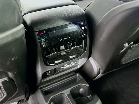 Certified 2025 Jeep Grand Cherokee L Limited w/ Luxury Tech Group II image 38