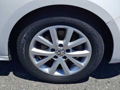 Used 2013 Volkswagen Jetta SE FWD image 8