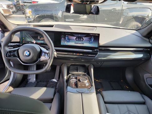 Used 2024 BMW 530i xDrive w/ Premium Package image 17