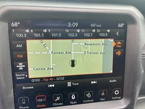 Used 2021 Jeep Wrangler Unlimited Sahara AWD/4WD image 11