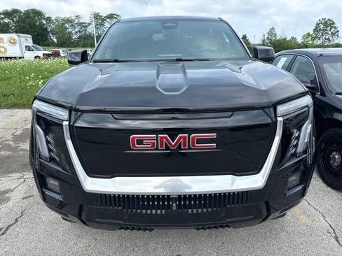 Used 2026 GMC Sierra EV Denali AWD/4WD image 7