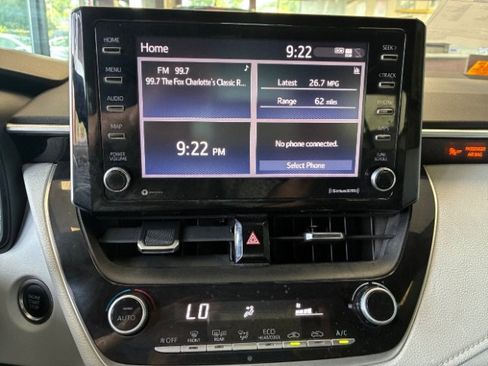 Used 2021 Toyota Corolla SE FWD image 22