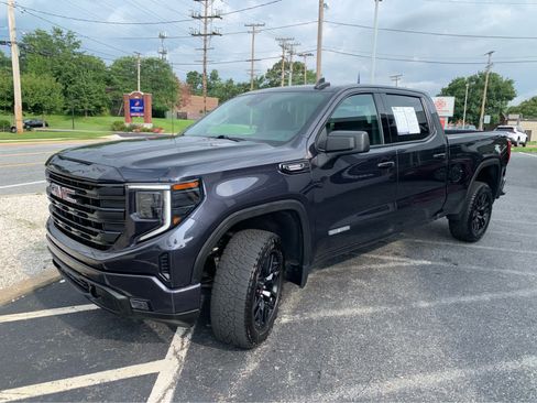 Used 2022 GMC Sierra 1500 Elevation AWD/4WD image 3
