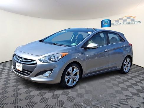 Used 2014 Hyundai Elantra GT w/ Option Group 03 image 3