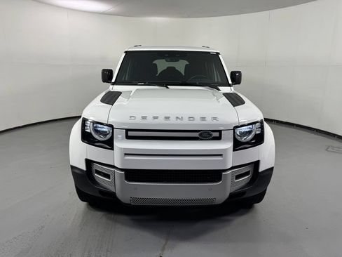Used 2023 Land Rover Defender 110 AWD/4WD image 2