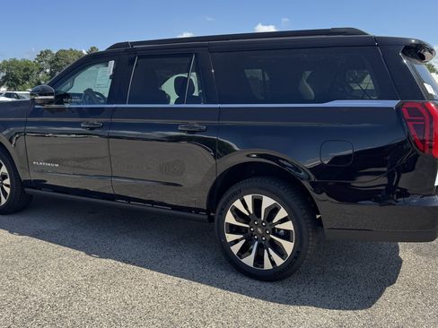 New 2027 Ford Expedition Max Platinum w/ Driver's Package RWD image 5
