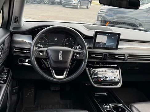 Used 2022 Lincoln Corsair Standard w/ Premium Package image 20