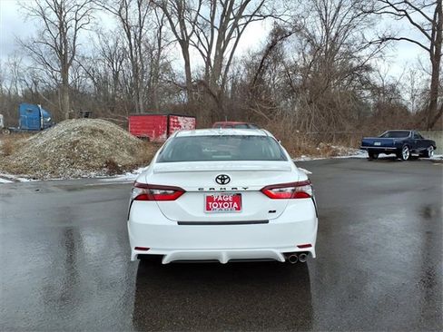 Certified 2024 Toyota Camry SE w/ Cold Weather Package image 6
