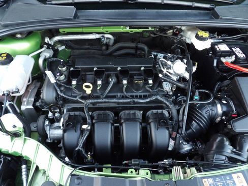 Used 2018 Ford Focus SEL image 14