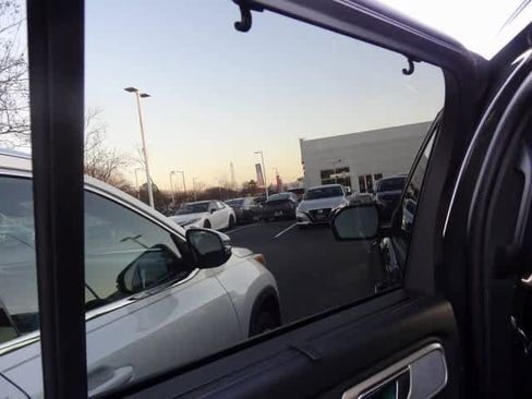 Used 2023 Ford Explorer ST w/ Equipment Group 401A image 18