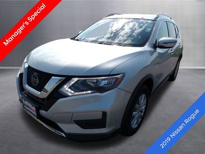 Used 2019 Nissan Rogue SV