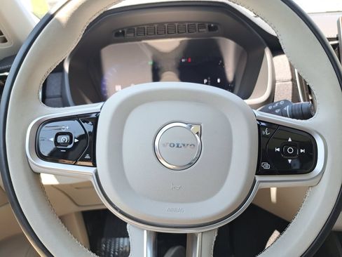 Used 2026 Volvo XC90 B6 Ultra AWD/4WD image 10