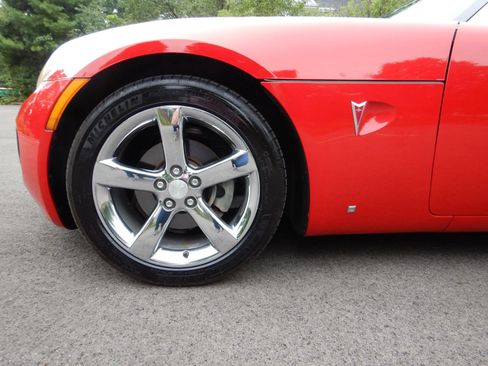 Used 2009 Pontiac Solstice GXP w/ Premium Package RWD image 23