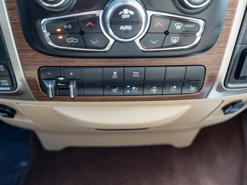 Used 2015 RAM 1500 Laramie w/ Convenience Group AWD/4WD image 26