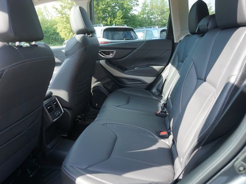 Used 2023 Subaru Forester Limited AWD/4WD image 15