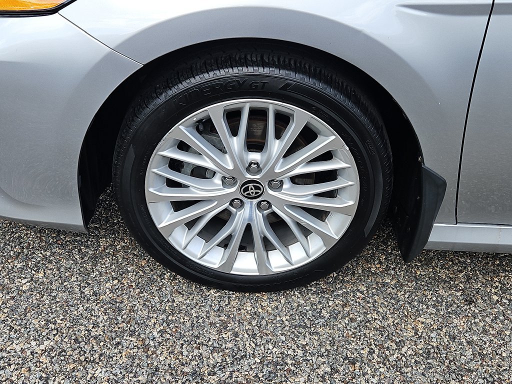 Used 2020 Toyota Camry XLE FWD image 7