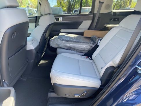New 2026 Hyundai Santa Fe Calligraphy AWD/4WD image 13