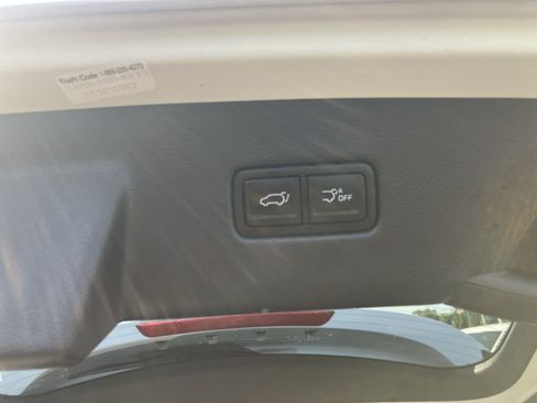 Used 2024 Kia Carnival SX FWD image 13