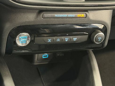 Certified 2023 Ford Escape ST-Line w/ Tech Pack #1 AWD/4WD image 17