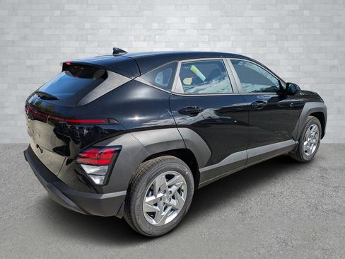 New 2026 Hyundai Kona SE image 5