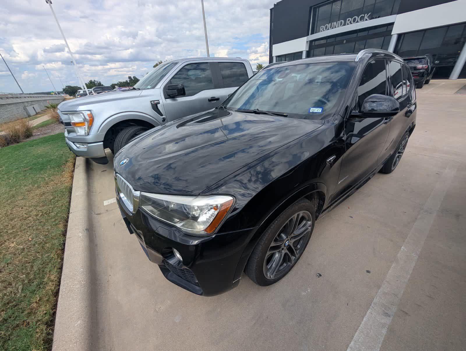 Used 2017 BMW X3 sDrive28i RWD image 1