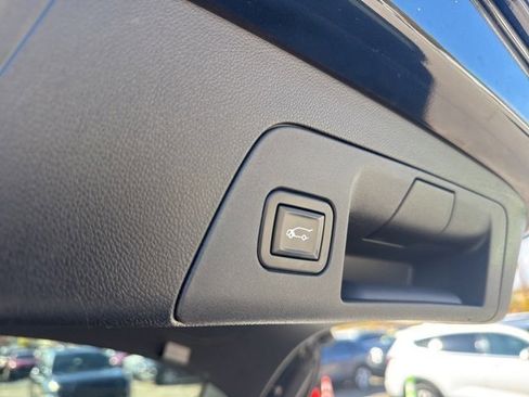 Used 2021 Buick Envision Avenir w/ Technology Package II image 20