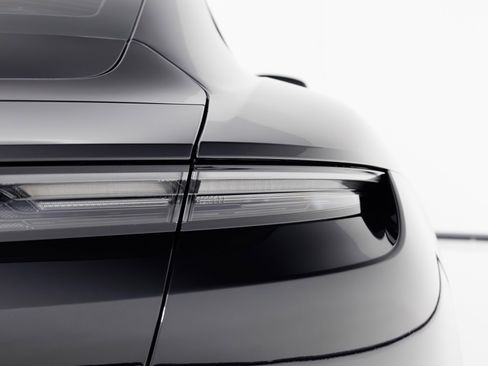 Used 2024 Porsche Taycan image 69