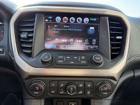 Used 2019 GMC Acadia Denali w/ Technology Package image 12