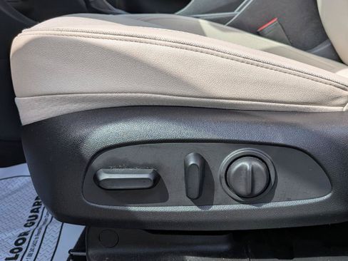 Used 2020 Buick Encore GX Preferred w/ Cold Weather Comfort Package AWD/4WD image 12