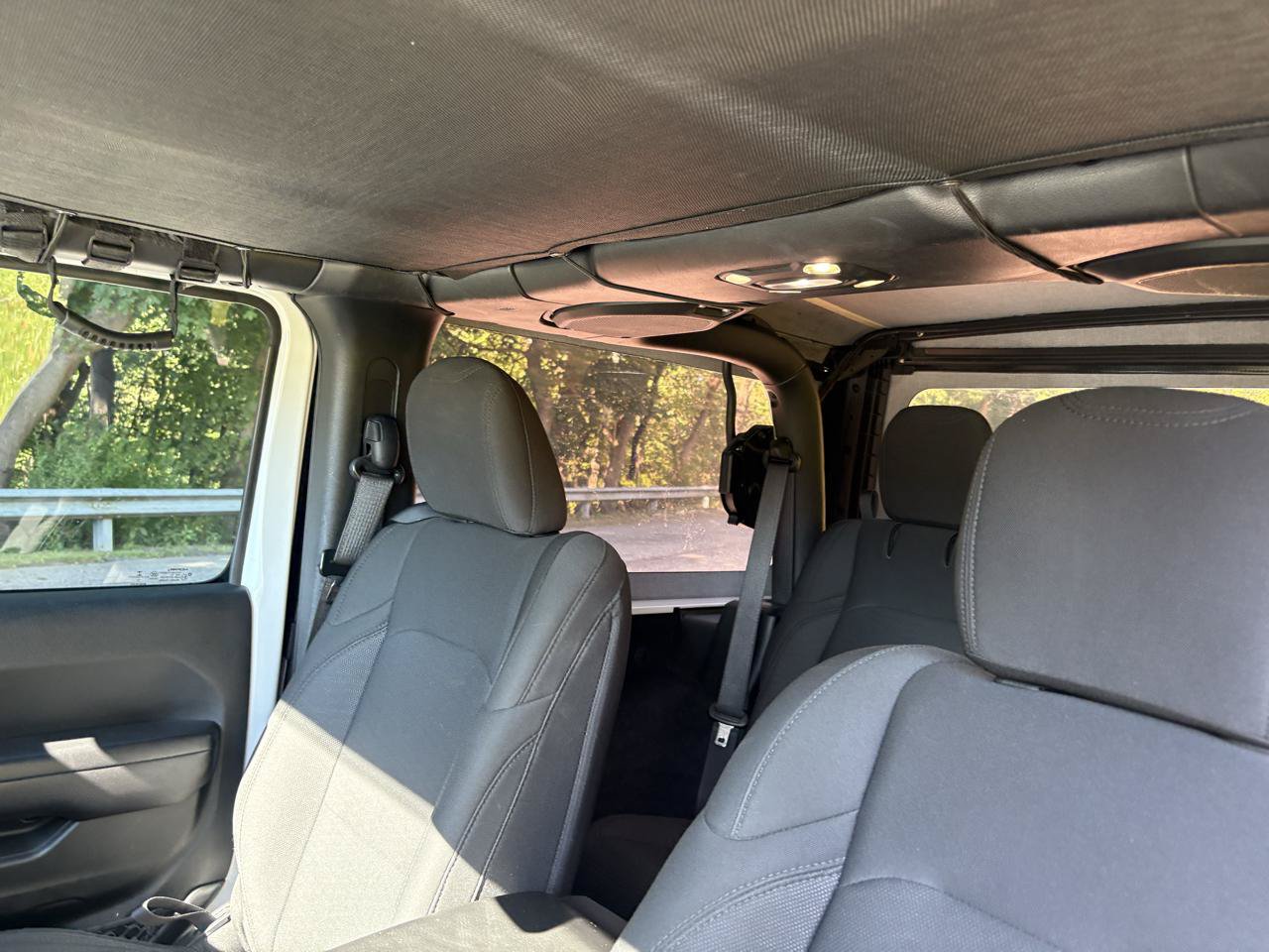 Used 2019 Jeep Wrangler Sport AWD/4WD image 14