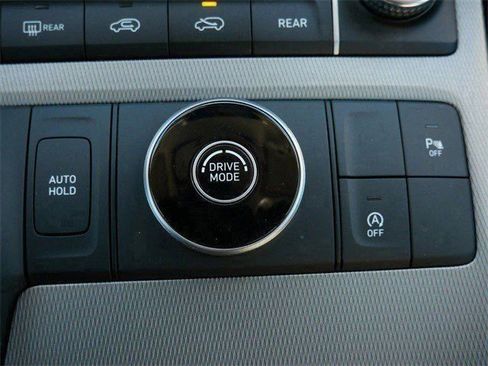 Used 2022 Hyundai Palisade SE image 23