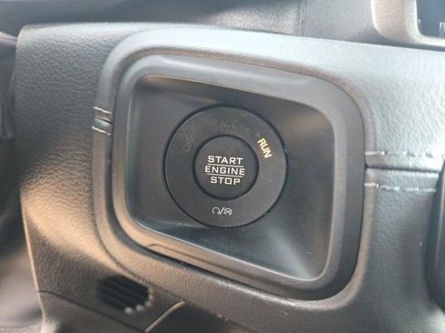 Used 2025 Jeep Wrangler Unlimited Rubicon 4xe w/ Convenience Group image 18