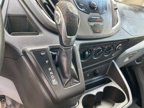 Used 2018 Ford Transit 250 138 image 8